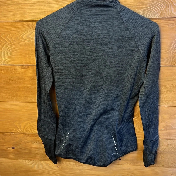 NIKE DRI FIT Women’s 1/4 Zip top shirt XS Grey/Black running long sleeve workout - Picture 8 of 11